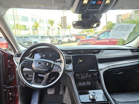 Used 2021 Jeep Grand Cherokee L Limited image 26