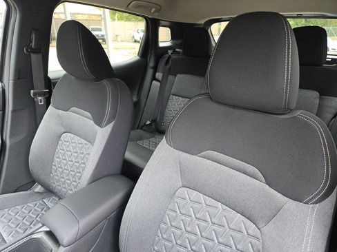 New 2026 Nissan Kicks SV image 9