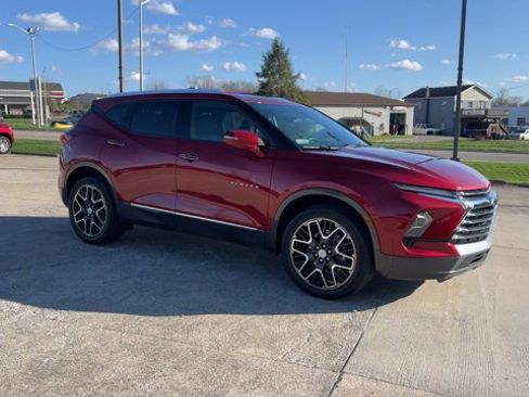 Used 2023 Chevrolet Blazer Premier w/ Driver Confidence II Package image 2