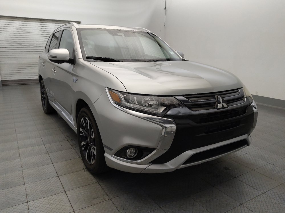 Used 2018 Mitsubishi Outlander GT AWD/4WD image 13