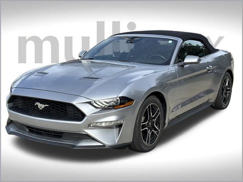Used 2023 Ford Mustang Premium image 11