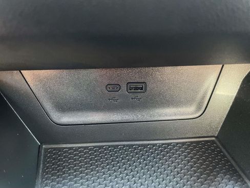Used 2026 Chevrolet Equinox LT FWD image 28