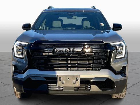 Used 2026 GMC Terrain Elevation w/ Elevation Premium Package image 6