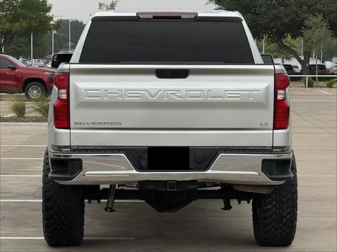 Used 2020 Chevrolet Silverado 1500 LT w/ Fleet Comfort Package AWD/4WD image 4