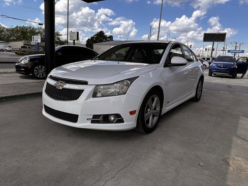 Used 2014 Chevrolet Cruze LT w/ Sun, Sound and Sport Package image 4