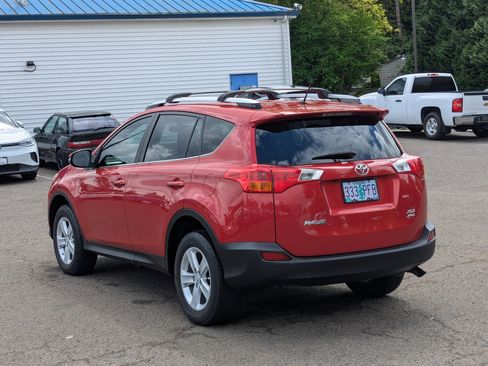 Used 2013 Toyota RAV4 XLE image 3