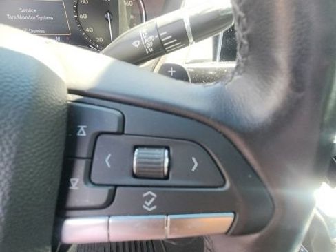 Used 2020 Cadillac CT4 Premium Luxury RWD image 16