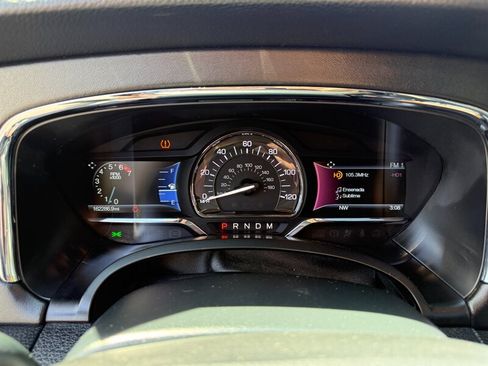 Used 2017 Lincoln Navigator Select AWD/4WD image 18