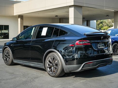 Used 2023 Tesla Model X AWD/4WD image 4
