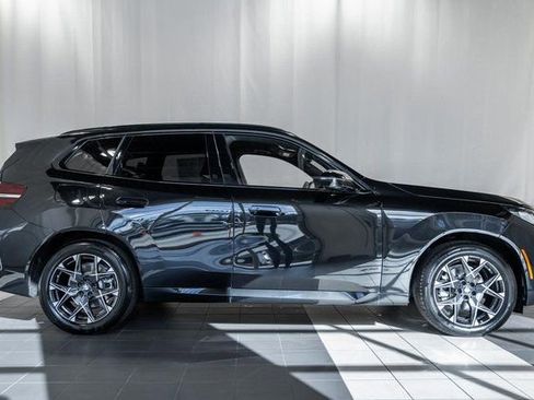 Used 2025 BMW X3 xDrive30i w/ M Sport Package image 3