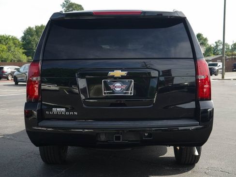 Used 2019 Chevrolet Suburban LT AWD/4WD image 19