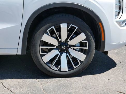 Used 2025 Mitsubishi Outlander SEL AWD/4WD image 7
