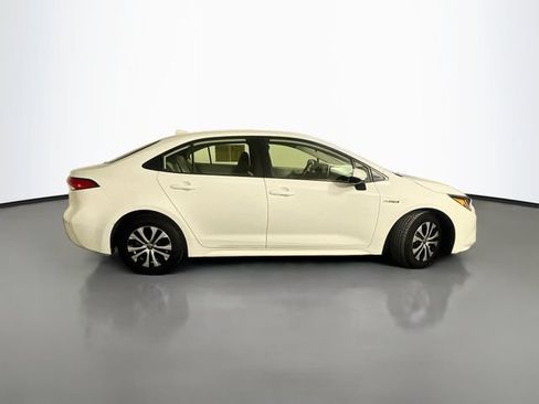 Used 2020 Toyota Corolla LE FWD image 9