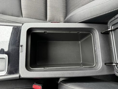 Used 2024 Nissan Altima 2.5 SV image 16