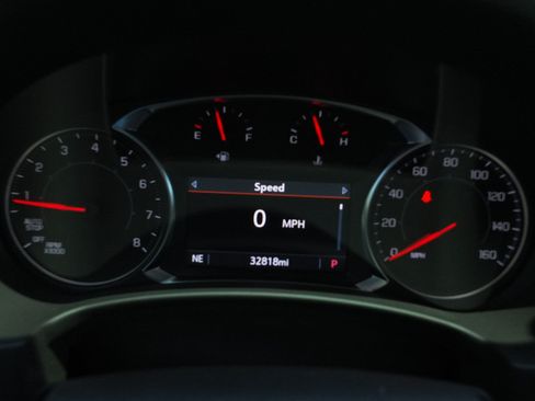 Used 2024 GMC Terrain SLT w/ Tech Package AWD/4WD image 23