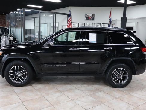 Used 2020 Jeep Grand Cherokee Limited AWD/4WD image 2