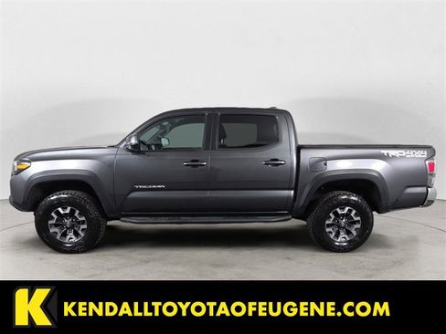 Used 2021 Toyota Tacoma TRD Off-Road image 2
