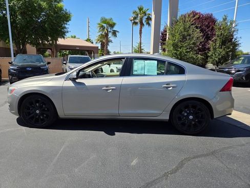 Used 2016 Volvo S60 T5 Inscription Platinum FWD image 7