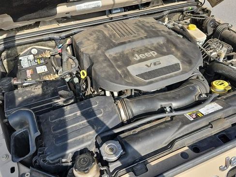 Used 2016 Jeep Wrangler Unlimited Sahara w/ Max Tow Package image 32