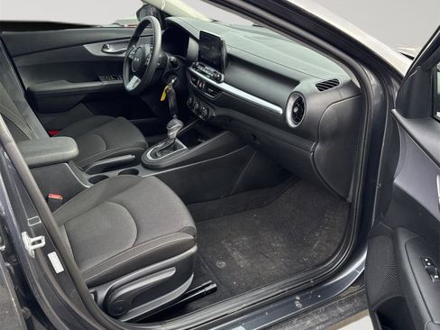 Used 2024 Kia Forte LXS image 23