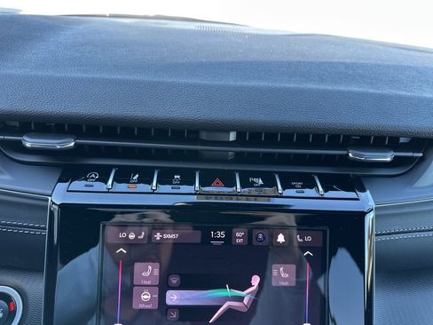 New 2025 Jeep Grand Cherokee Altitude AWD/4WD image 66