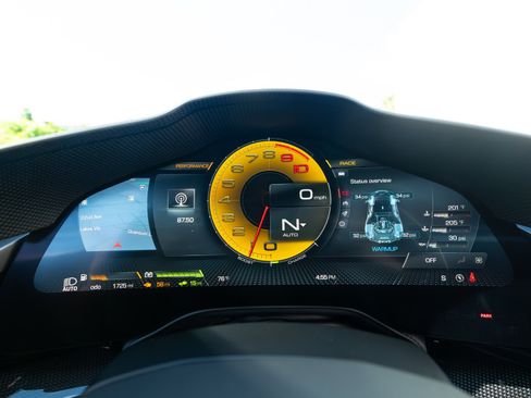Used 2023 Ferrari SF90 Stradale AWD/4WD image 82