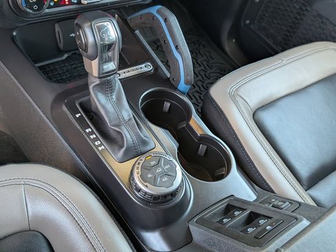 Used 2024 Ford Bronco Wildtrak AWD/4WD image 16
