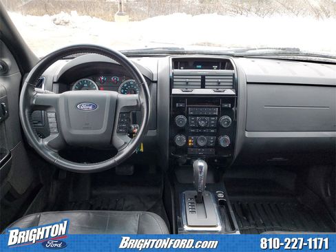 Used 2011 Ford Escape Limited w/ Class II Trailer Tow Pkg image 11