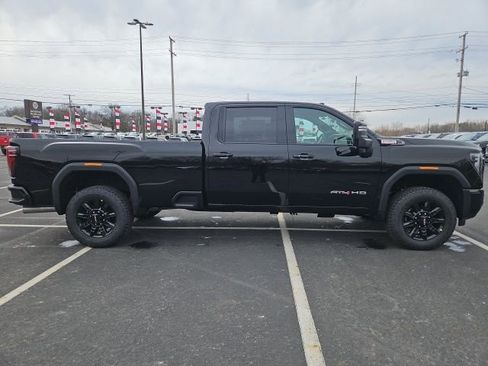 New 2026 GMC Sierra 3500 AT4 AWD/4WD image 6