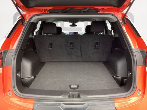 Used 2025 Chevrolet Blazer LT FWD image 16