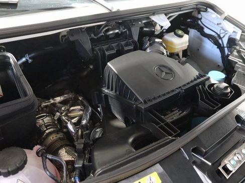 Used 2025 Mercedes-Benz Sprinter 2500 image 28