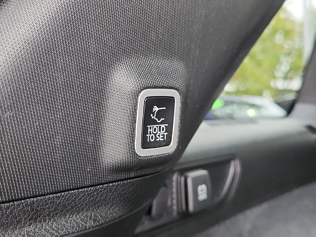 Certified 2023 Jeep Grand Cherokee Summit AWD/4WD image 32