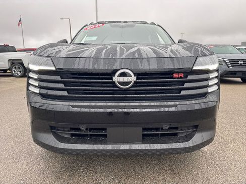 New 2026 Nissan Kicks SR image 9