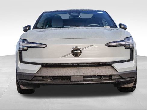 New 2026 Volvo EX30 Plus w/ Climate Package image 2