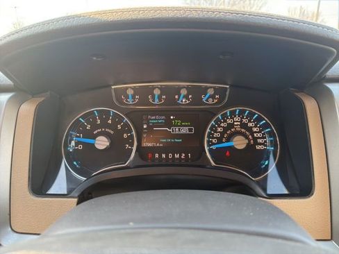 Used 2014 Ford F150 Lariat w/ Lariat Chrome Package image 40