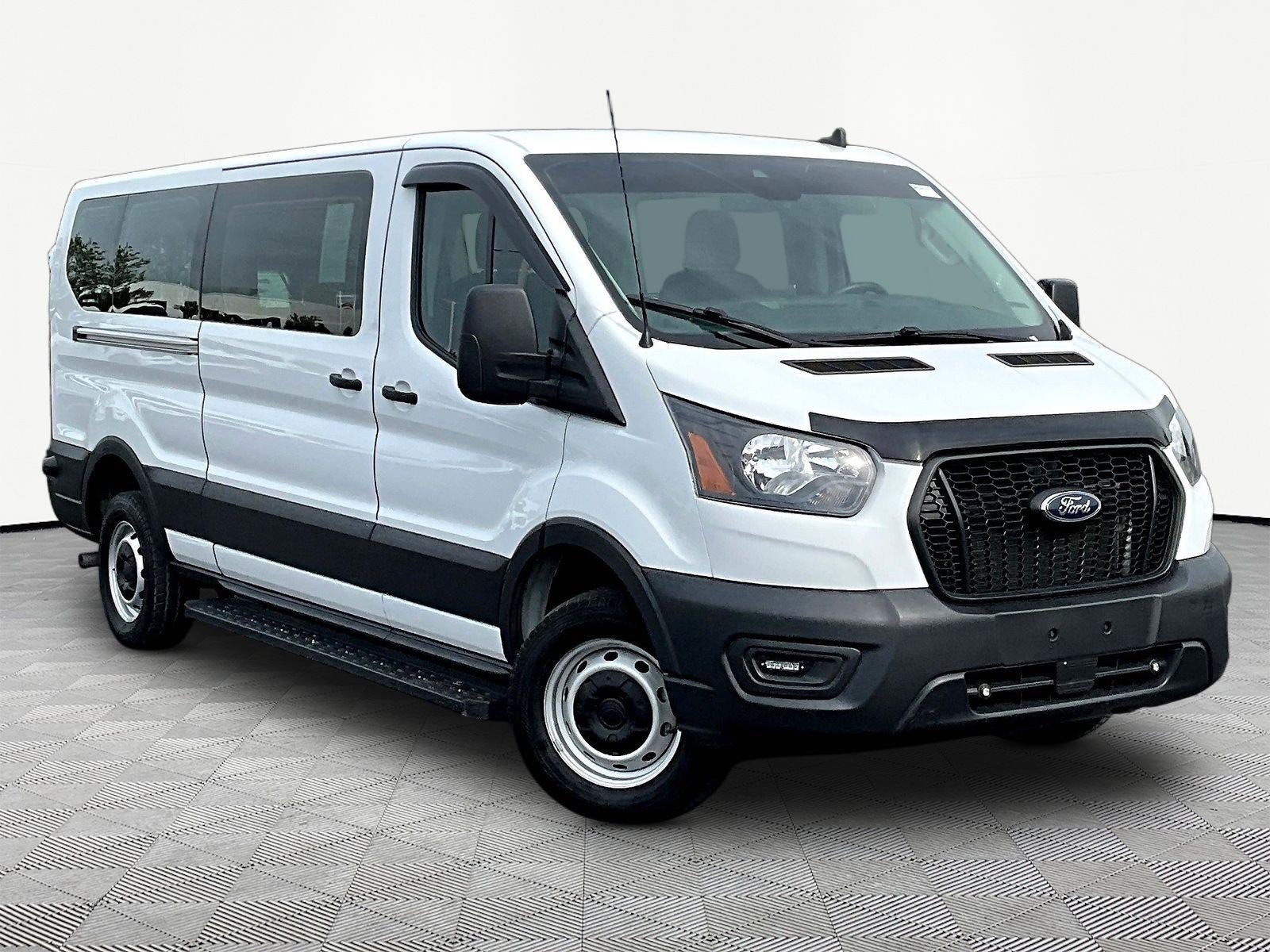 Used 2024 Ford Transit 350 XL RWD image 3