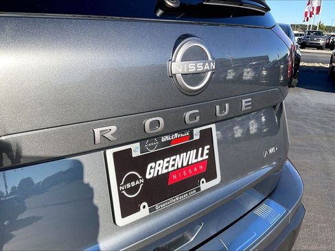 New 2026 Nissan Rogue SV image 13