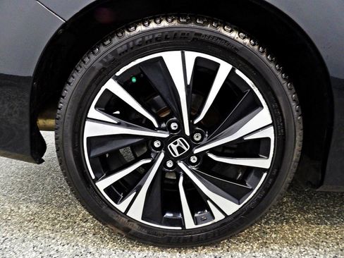 Used 2016 Honda Accord EX image 19