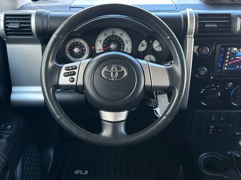 Used 2007 Toyota FJ Cruiser 4WD w/ Upgrade Pkg 1 image 14