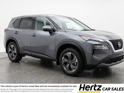 Used 2025 Nissan Rogue SV FWD image 1