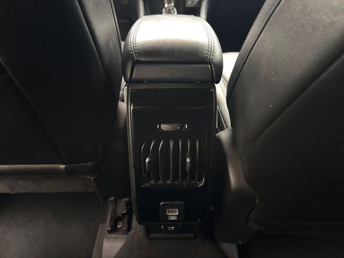 Used 2025 Jeep Compass Limited image 24