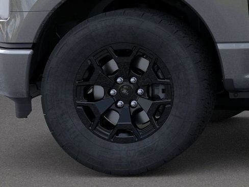 New 2025 Ford F150 Lightning XLT image 19