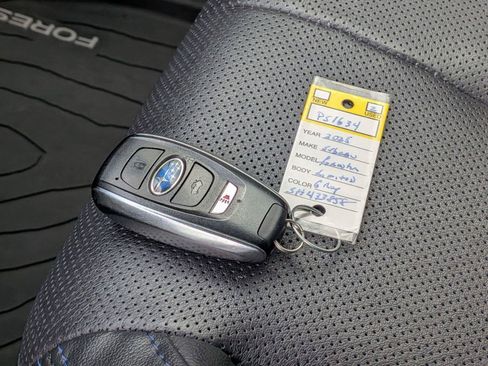 Used 2025 Subaru Forester Limited AWD/4WD image 18