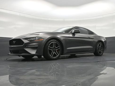 Used 2020 Ford Mustang Coupe w/ Equipment Group 101A RWD image 22