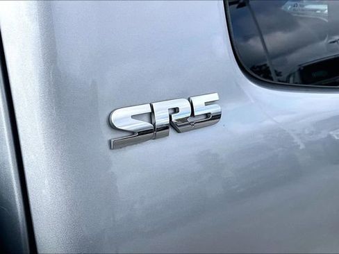 Used 2022 Toyota Tacoma SR5 w/ Technology Package image 18