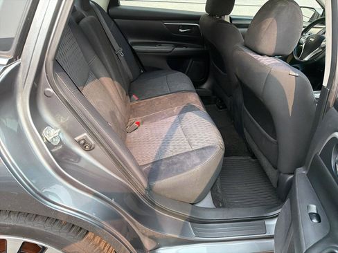Used 2018 Nissan Altima 2.5 SV FWD image 18