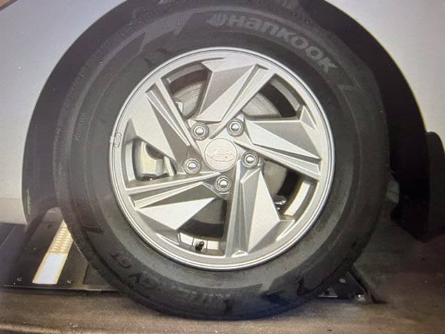 Used 2026 Hyundai Elantra SE FWD image 9