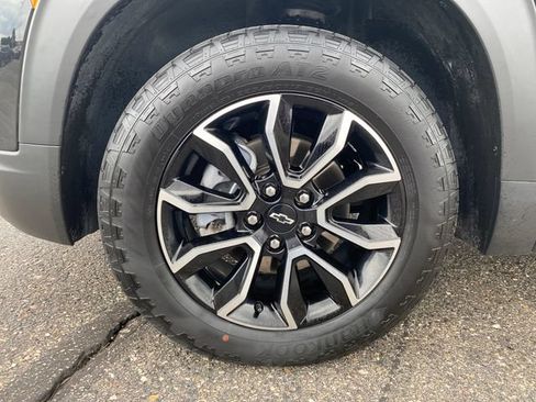 Used 2025 Chevrolet TrailBlazer ACTIV w/ Convenience Package AWD/4WD image 24