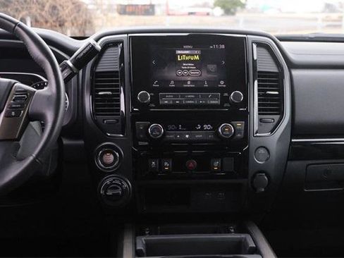 Used 2024 Nissan Titan SV w/ SV Bronze Edition Package image 21