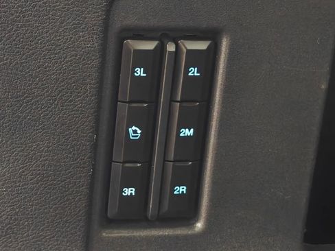 Used 2023 Ford Expedition Max XLT AWD/4WD image 38